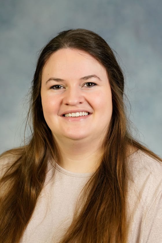 Lauren Havens, Office Manager